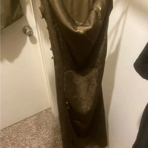 Dress - Picture 7 of 11